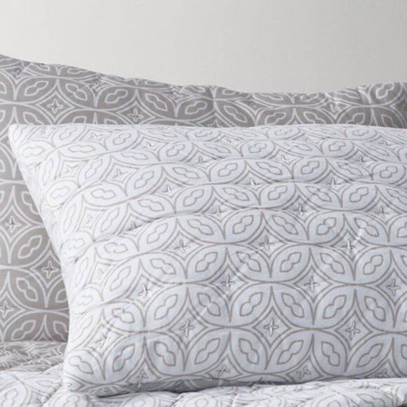Restoration Hardware RH Teen Reversible Moroccan Tile Euro Sham Grey/White NEW - Picture 4 of 4